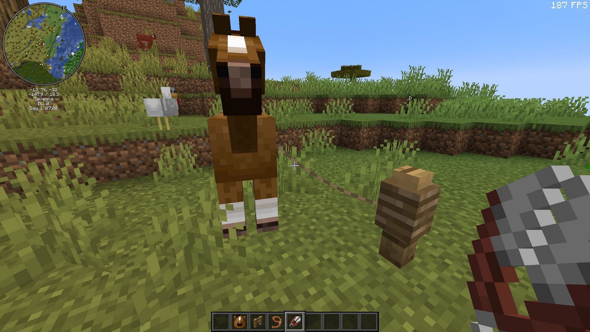 Shears received some new features with saddles and leads (Image via Sportskeeda Gaming || Mojang Studios)
